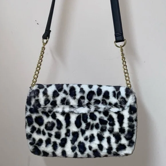 Betsey Johnson Faux Fur Leopard Print Crossbody Bag NWOT - price is firm - Picture 10 of 15